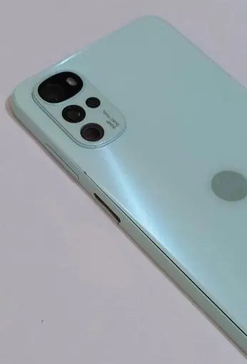 Mozomart Battery Door Back Panel Housing for Motorola Moto G22 : White Mozomart