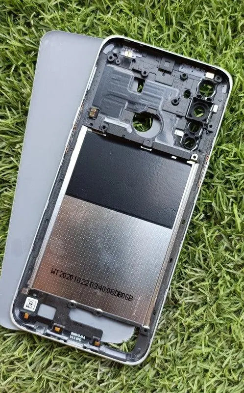 Mozomart Battery Door Back Panel Housing for Realme 6i : White - Zeespares.in