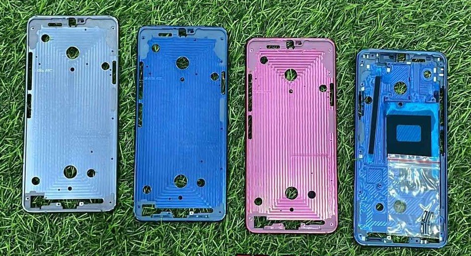 Mozomart Lcd Display Middle Frame for LG G7 : Grey - Zeespares.in